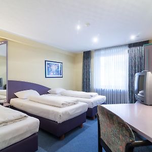 Dreibettzimmer